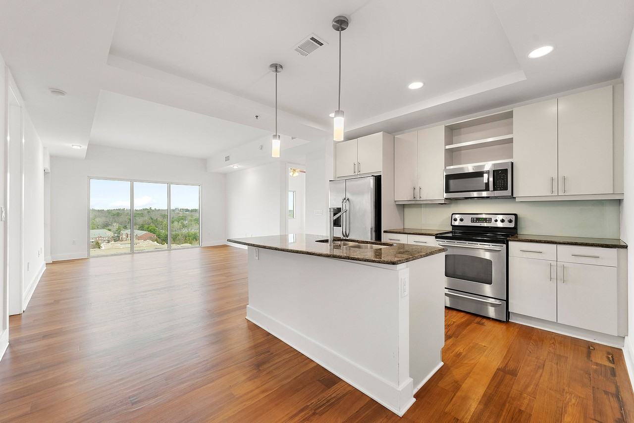 4561 Olde Perimeter WayUnit 1803 #1803 - Photo 6 of 33