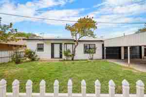 featured image of 216 S Avenue D #1