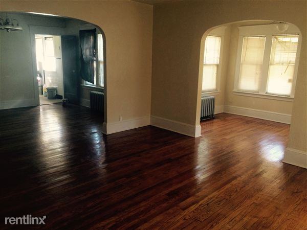 83 Knollwood St - Photo 2 of 10