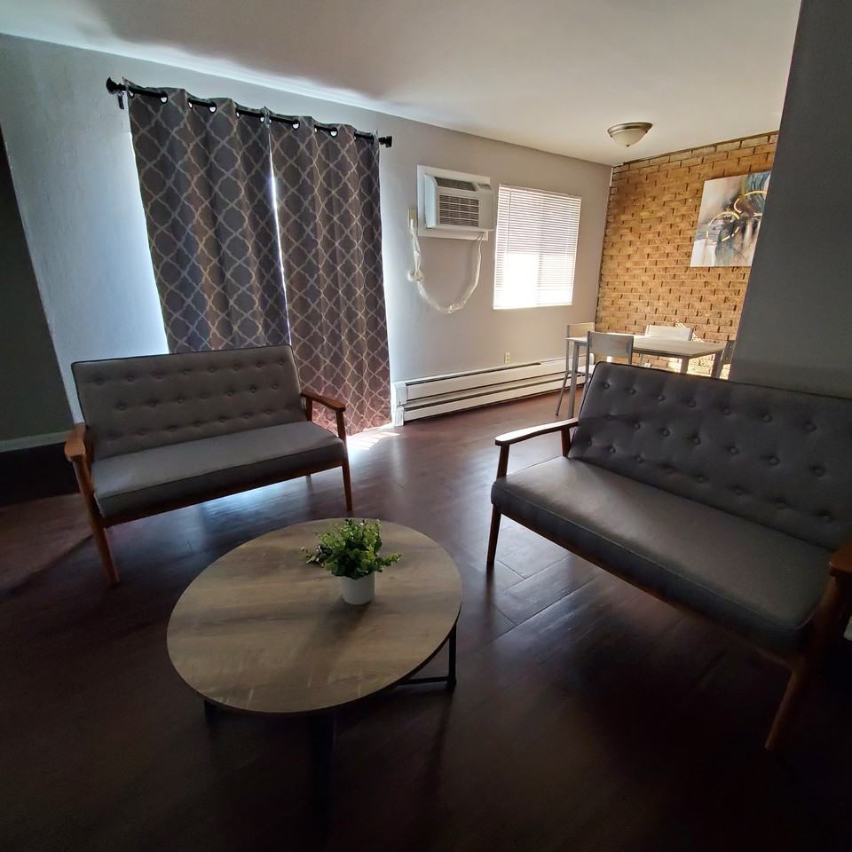 1315 Devon Ave #B6 - Photo 2 of 18