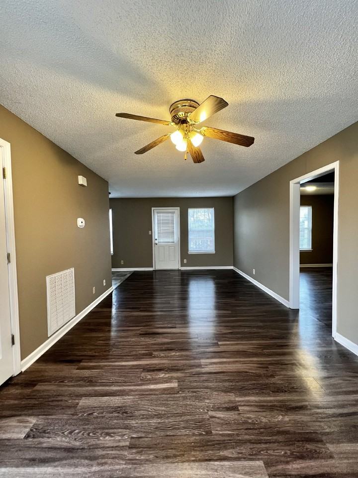 1005 Poppy Seed Dr - Photo 2 of 15