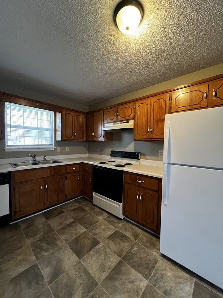 1005 Poppy Seed Dr - Photo 4 of 15