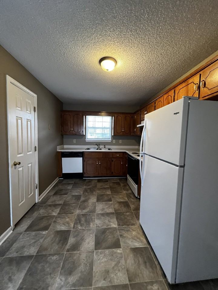 1005 Poppy Seed Dr - Photo 5 of 15