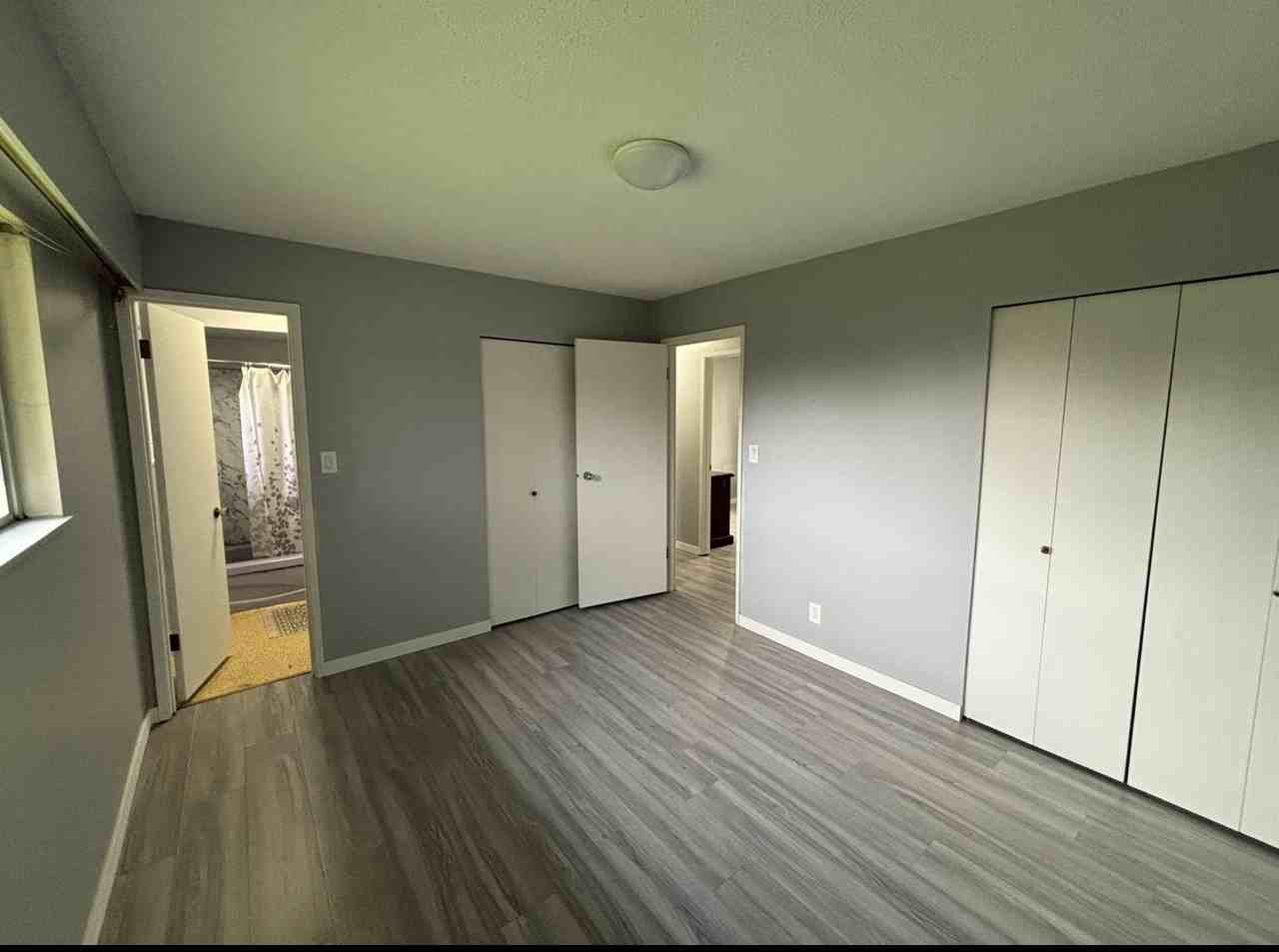 20735 39A Avenue - Photo 3 of 6