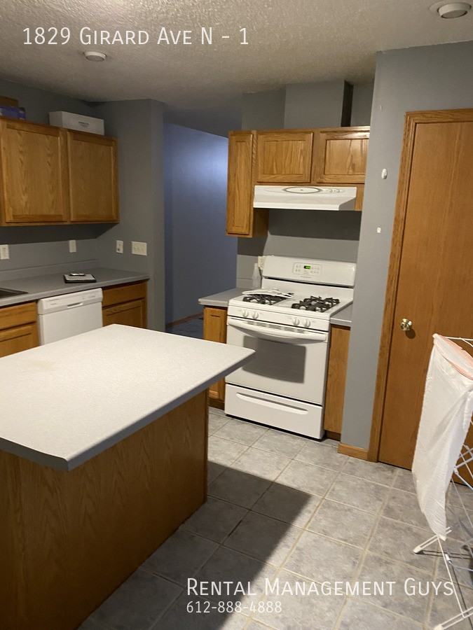 1829 Girard Ave N #1 - Photo 3 of 12