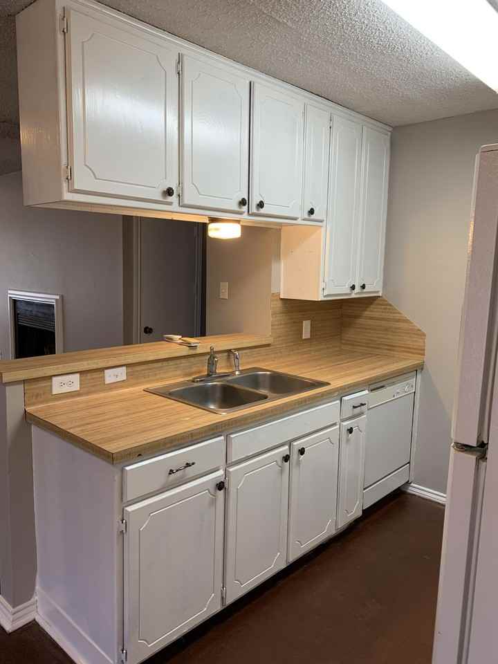 3753 Oak Hill Dr #3753 - Photo 2 of 9