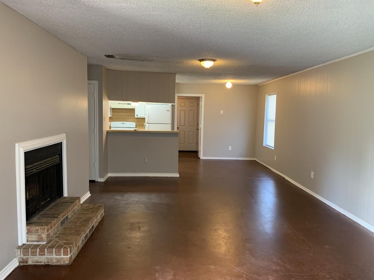 3753 Oak Hill Dr #3753 - Photo 4 of 9