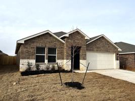 featured image of 2717 Dennis Dr #1