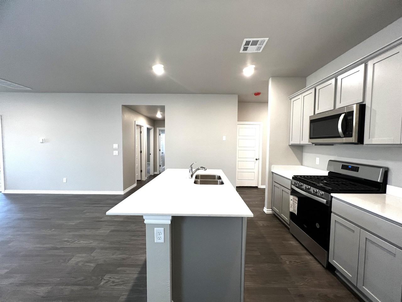 2717 Dennis Dr #1 - Photo 6 of 27