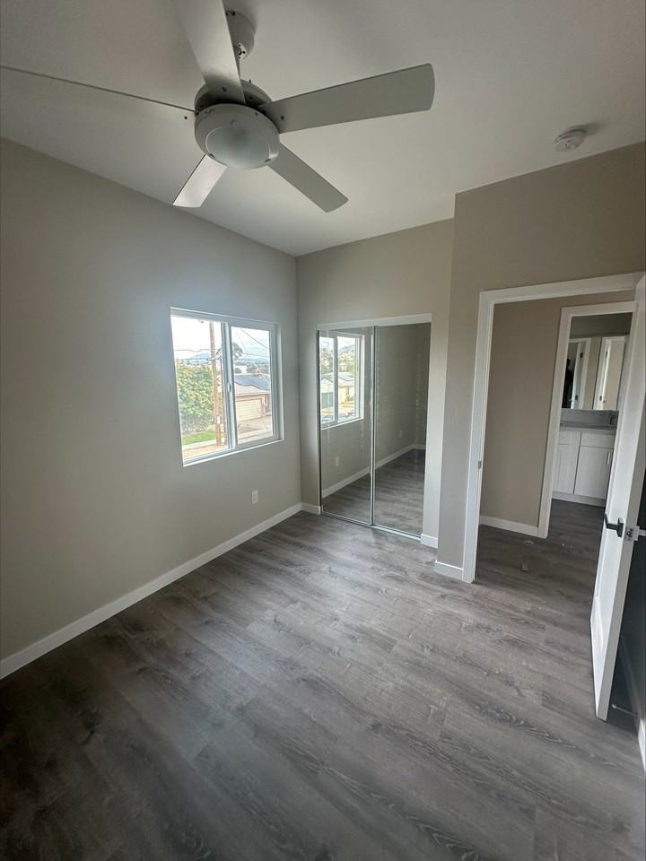 5124 Leo St #1 - Photo 4 of 21