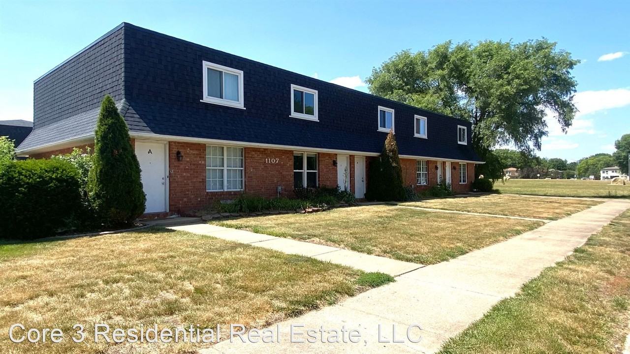 1313/1309 W Chestnut 1107 N Stanley, Chillicothe, IL 61523 12 unit