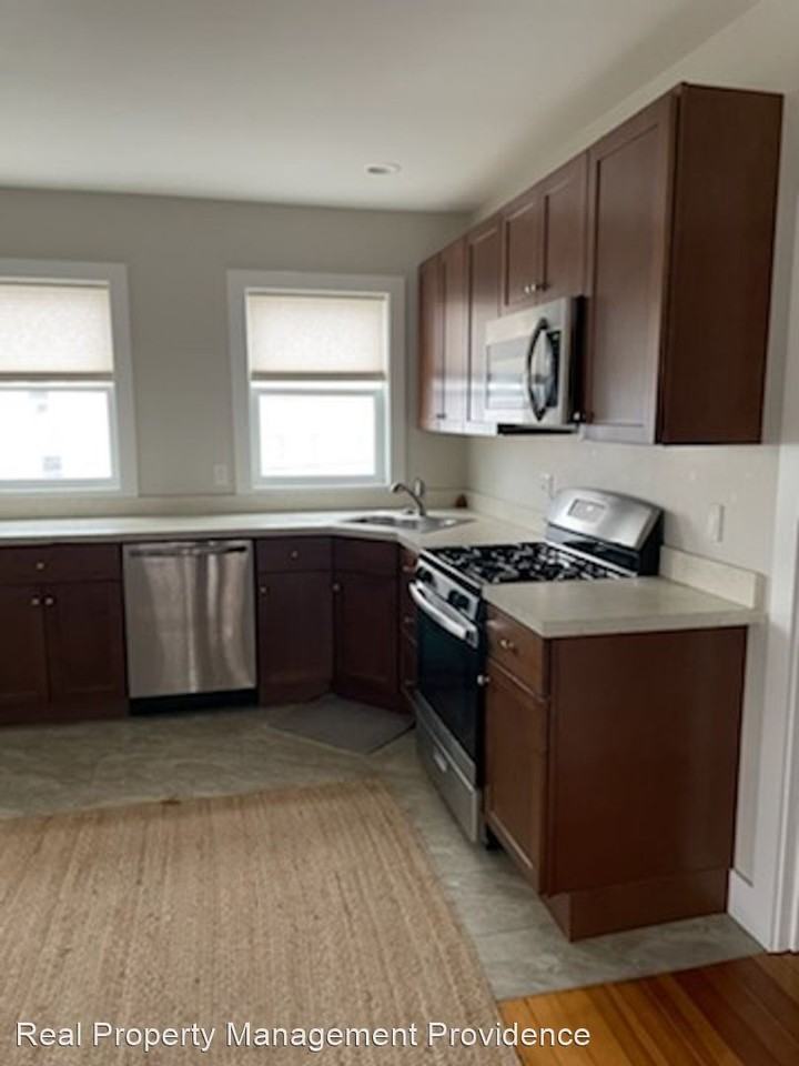 15 Slater Street - Photo 3 of 13