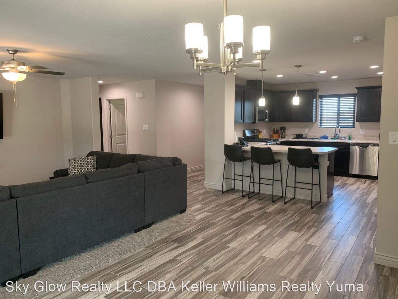 10163 E 34th St - Photo 2 of 21