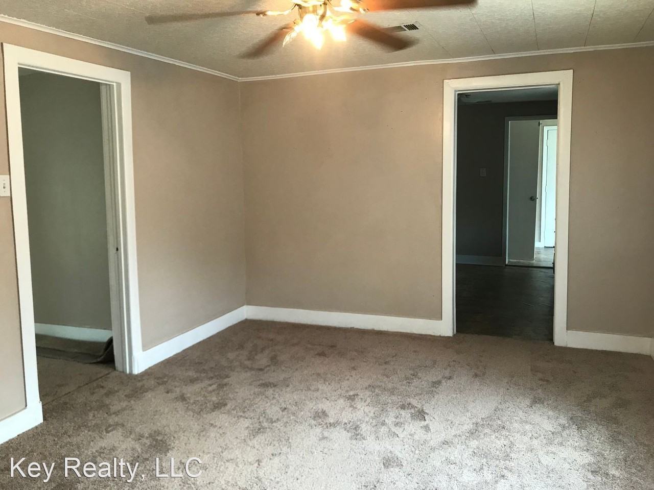 119 Sanders St - Photo 2 of 5