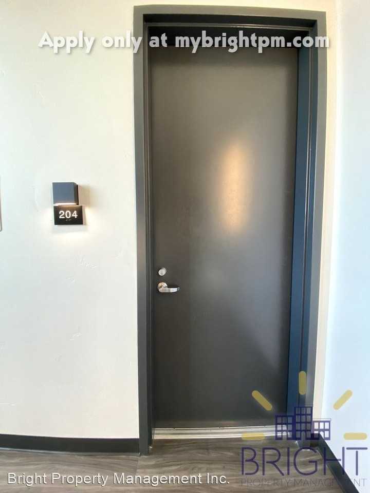 5191 SUTTER PARKWAY & 533 53RD STREET - Photo 3 of 14