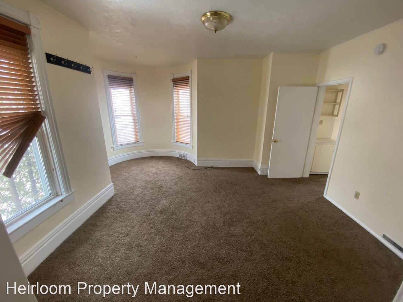 230 E 4th St - Photo 3 of 7