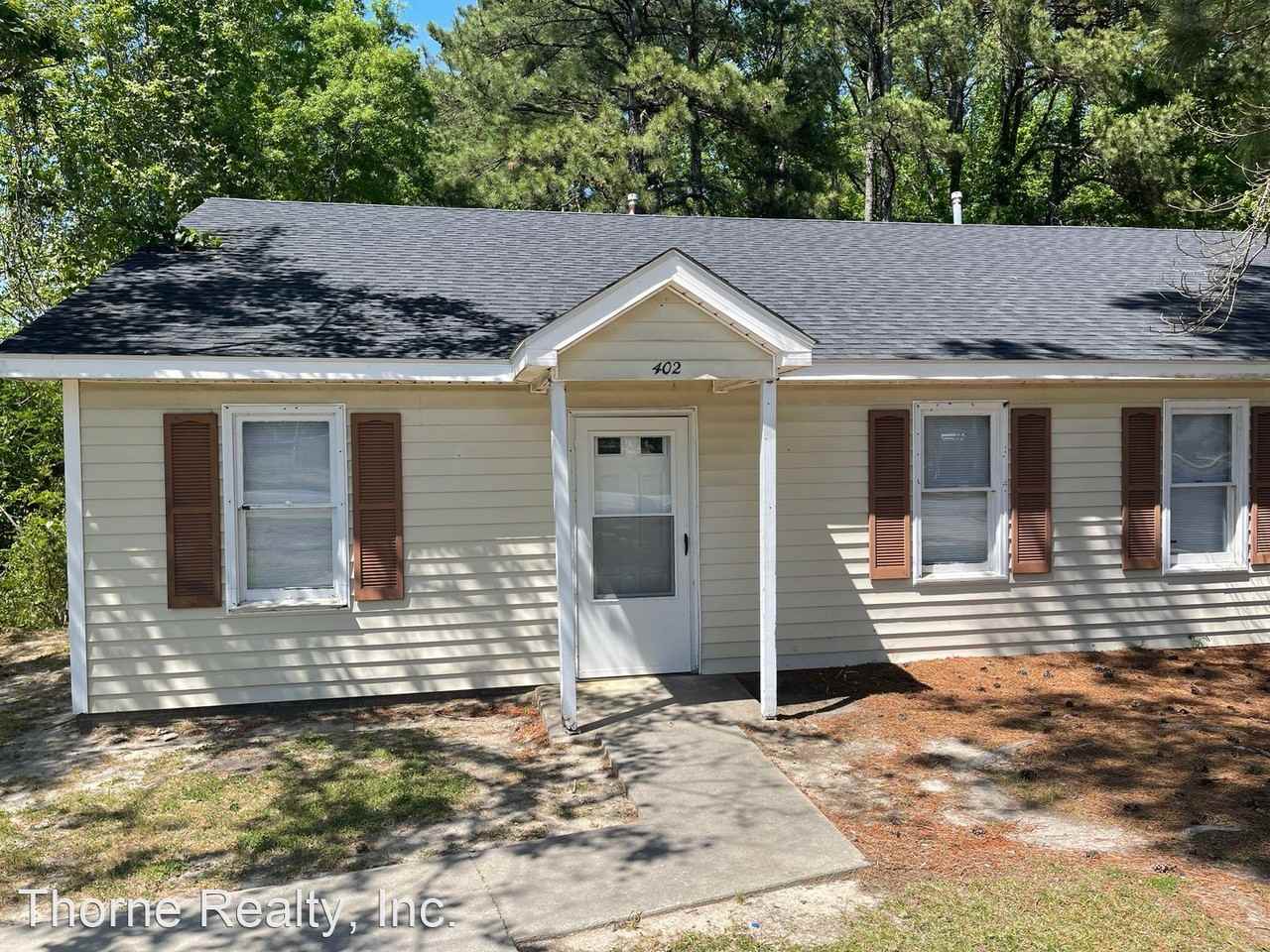 402-404 E Northern Blvd - Photo 2 of 11