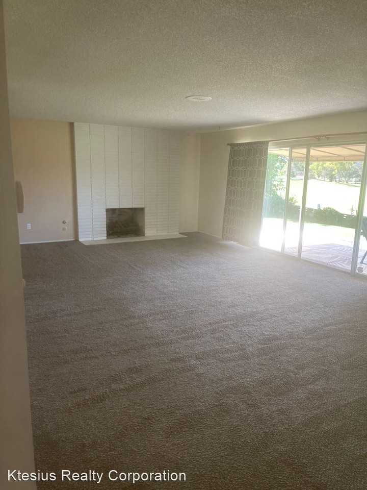 1110 San Julian Dr - Photo 3 of 13