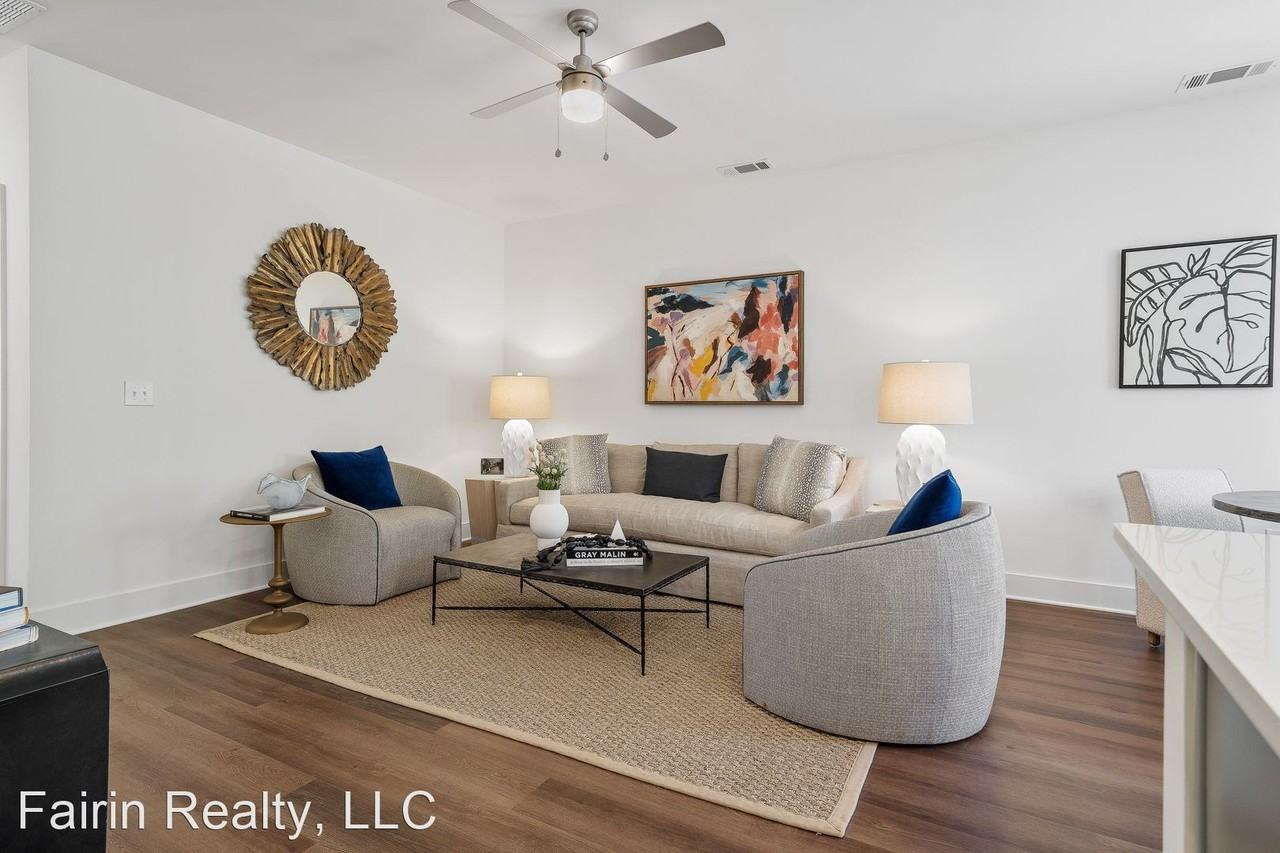 4172 Prentice St - Photo 3 of 33