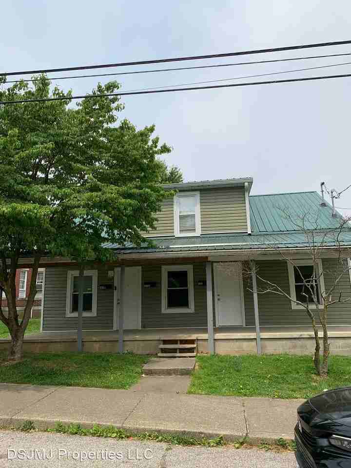 1015 Lynn Street Apt 1, Parkersburg, WV 26101, US 2 unit Rentals