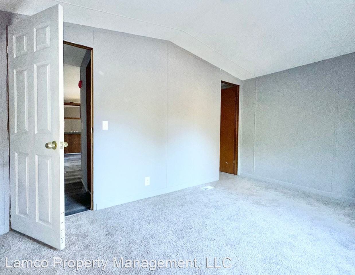 444 Ed Thomas Rd - Photo 2 of 23