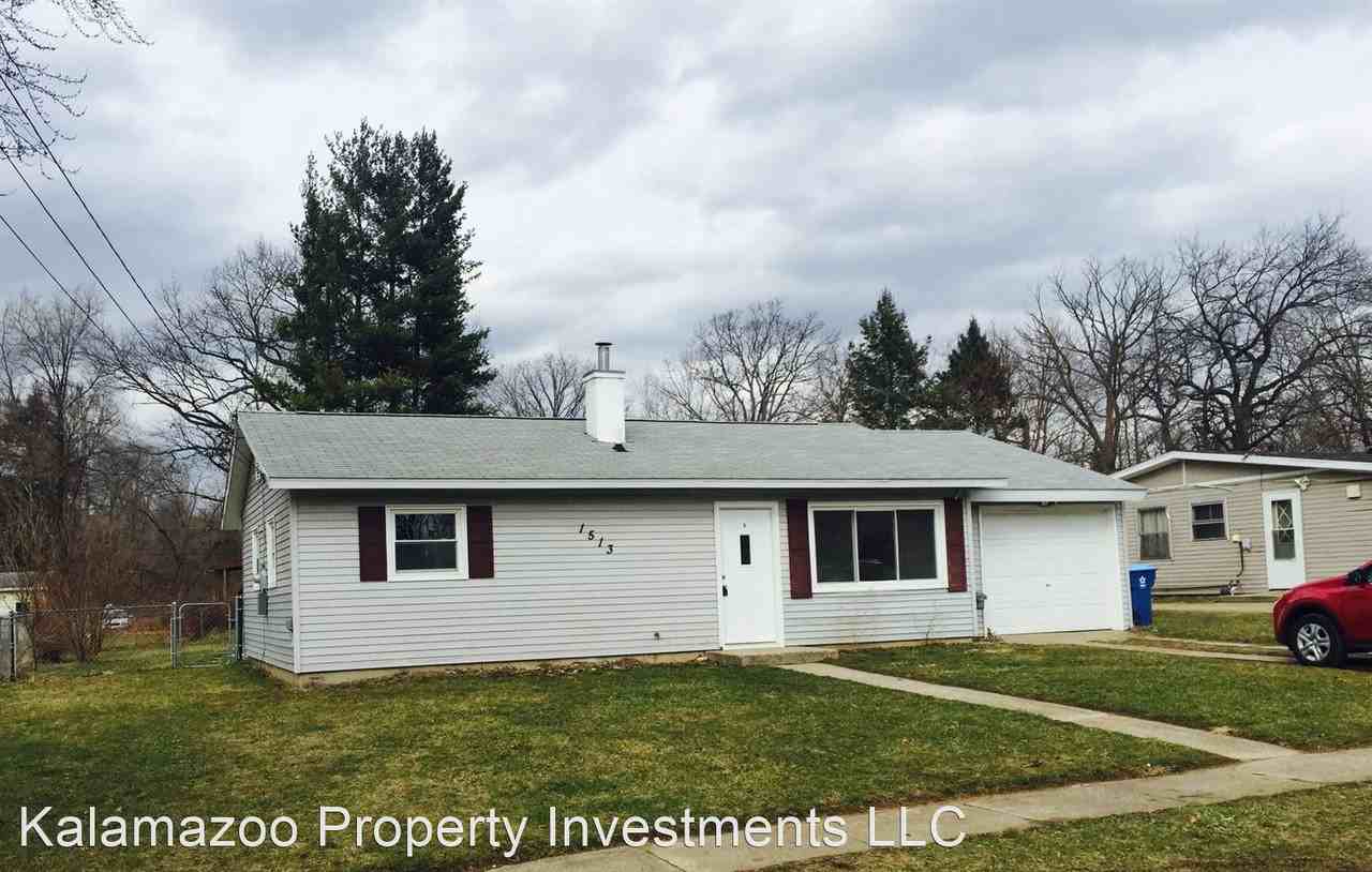 1513 Seville Ave - Photo 2 of 23