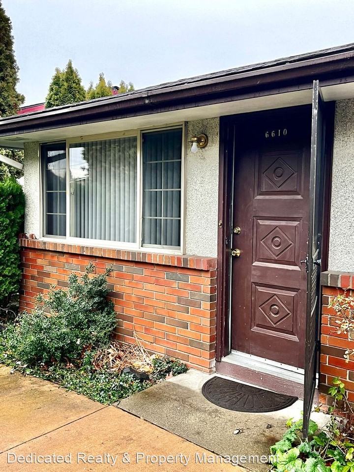 6610 Summitview Avenue - Photo 2 of 9