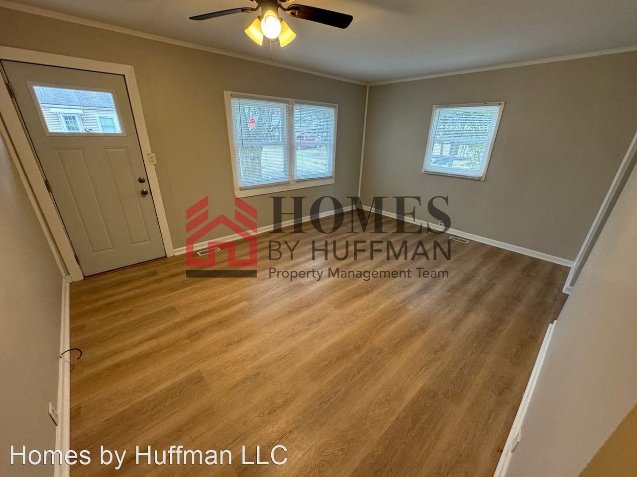 2419 Joan Ct - Photo 2 of 9