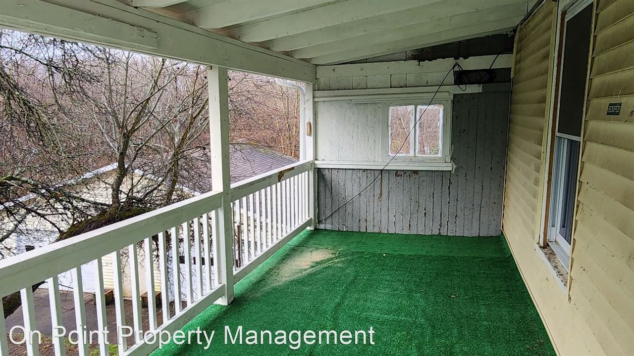 22 Linwood Ave Uppr - Photo 3 of 24