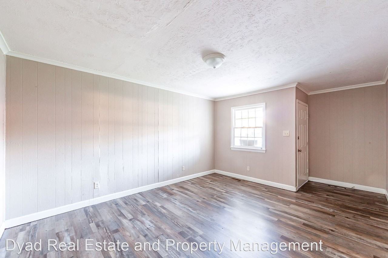 69 Carolane Drive, L, Jackson, TN 38305 - Photo 2 of 9