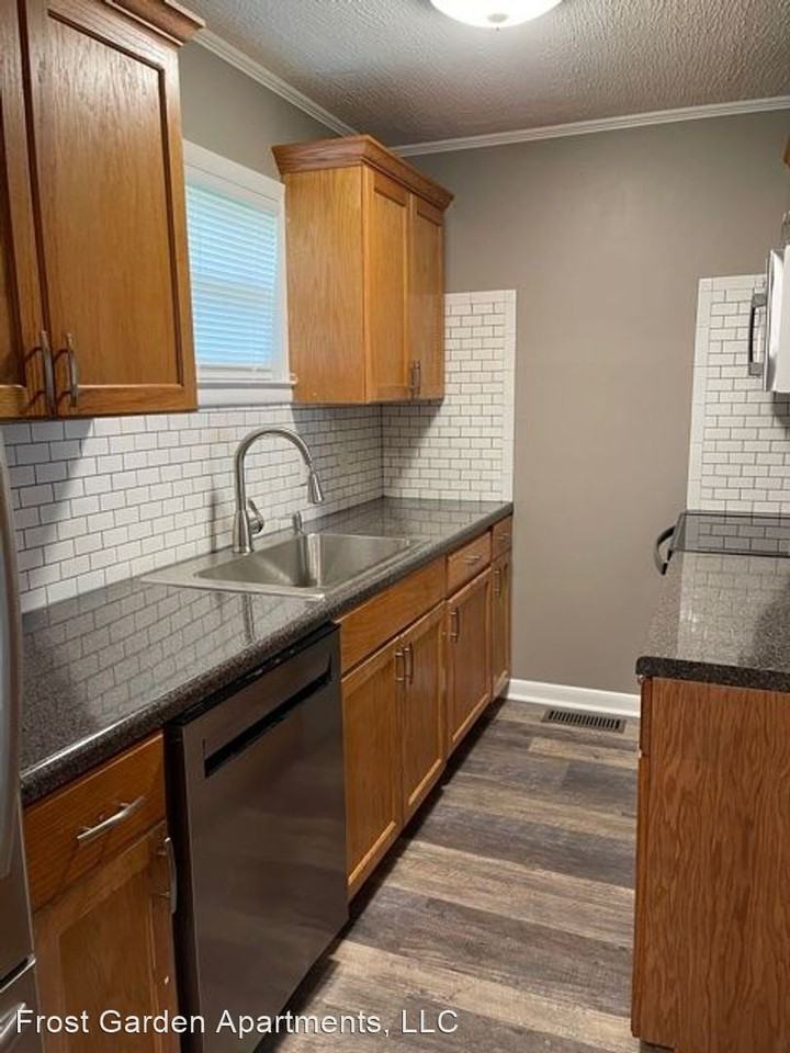 101 Cavin Ave - Photo 2 of 9