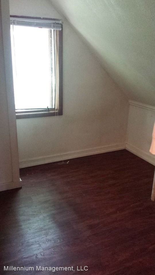 1203 8th St Se - Photo 2 of 14