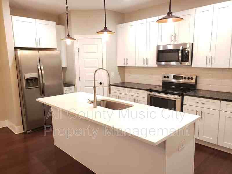 4064 Cedar Cir - Photo 7 of 23