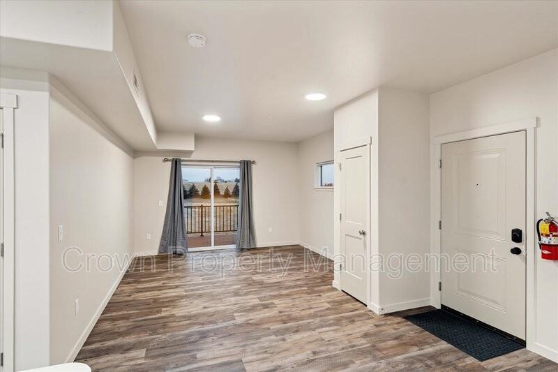 209 Sawyer Ln - Photo 3 of 44