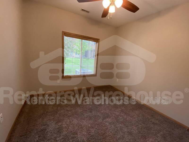 2000 Meadow Ct #411 - Photo 6 of 16