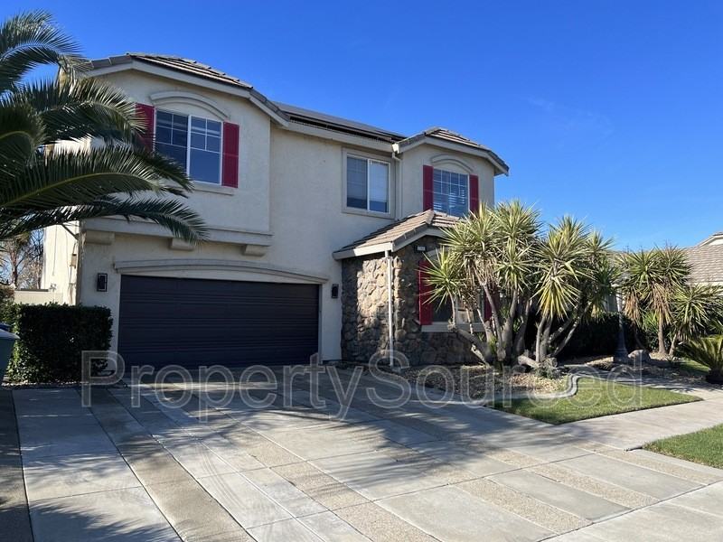 1765 Bella Terra Dr - Photo 2 of 37