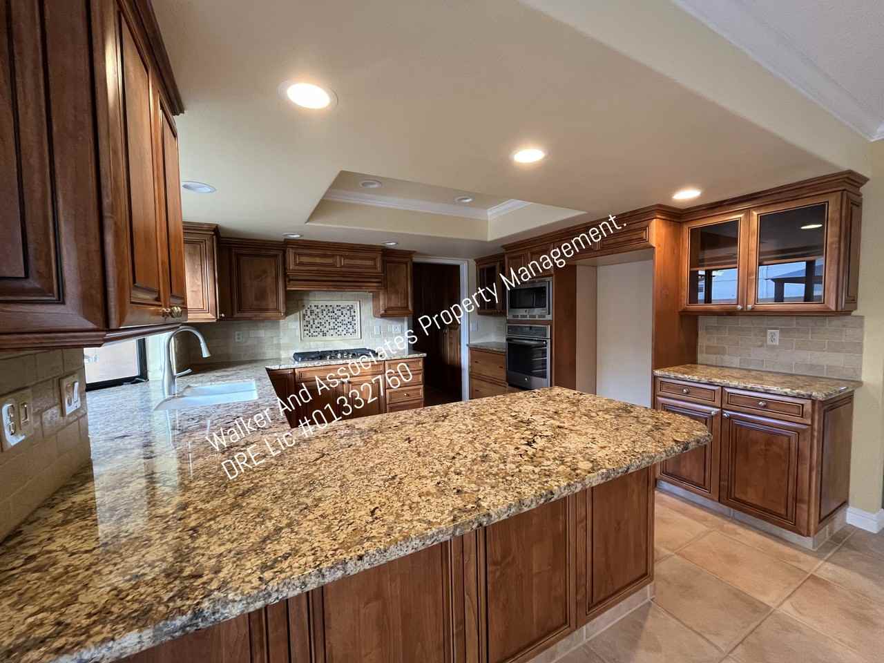 2545 Ocotillo Ave - Photo 3 of 18