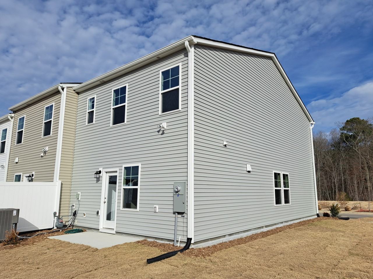5364 Arkose Dr - Photo 3 of 24