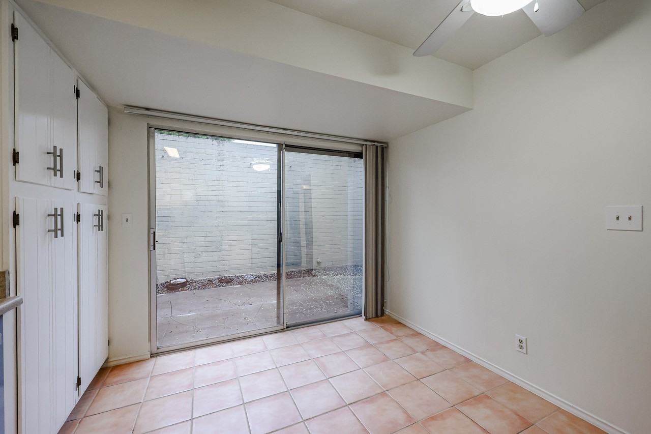 6626 N Majorca Ln W - Photo 5 of 24