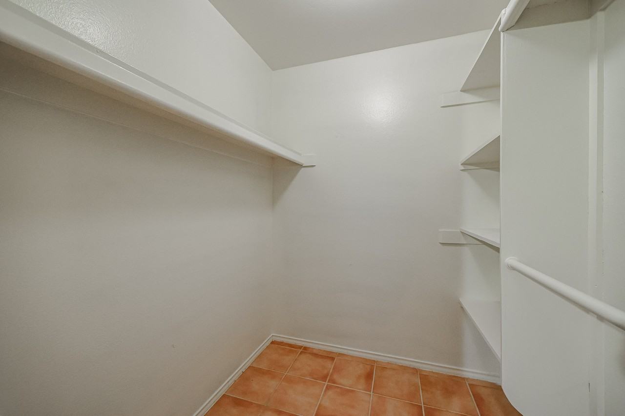 6626 N Majorca Ln W - Photo 6 of 24