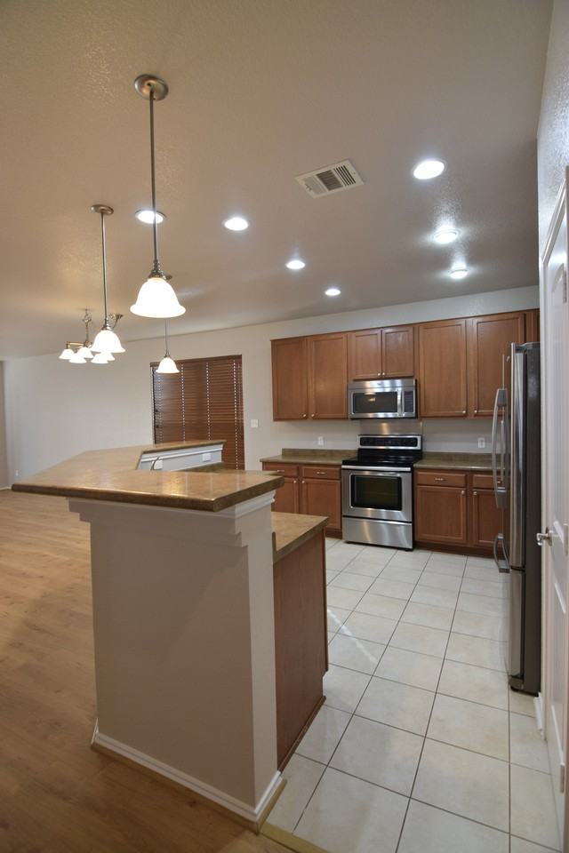 823 Tumbleweed Trl - Photo 4 of 19