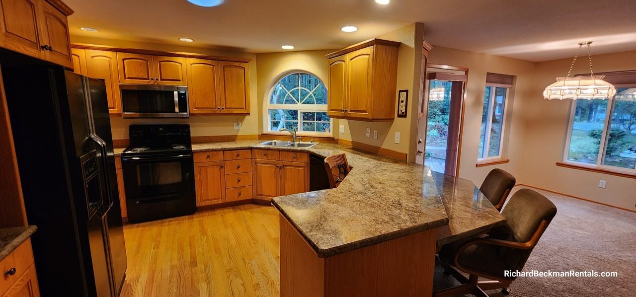 701 E Road Of Tralee - Photo 5 of 21