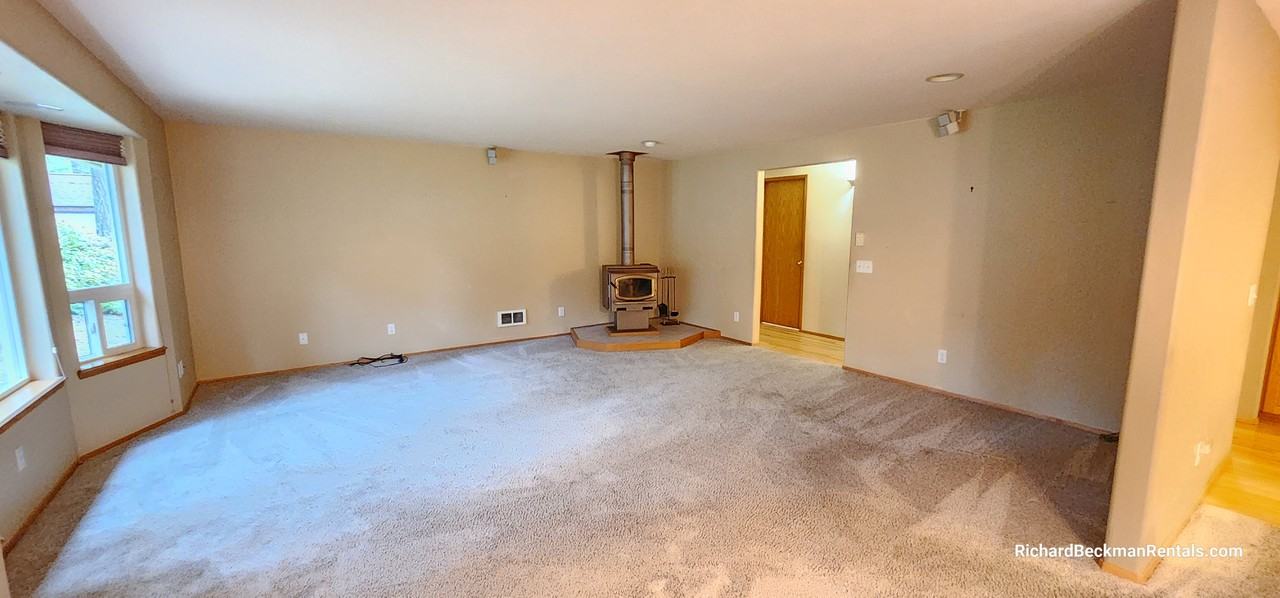 701 E Road Of Tralee - Photo 7 of 21