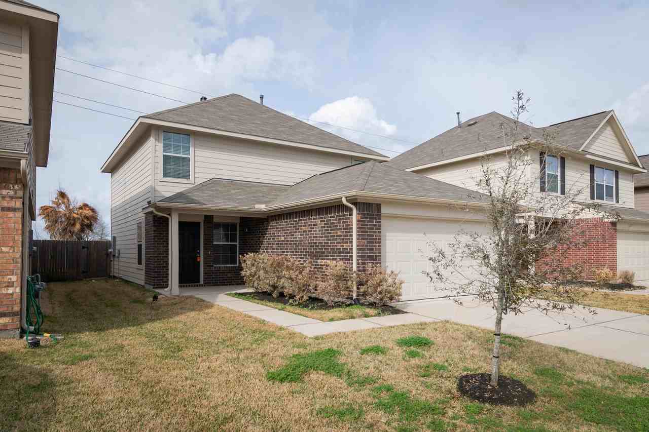 18822 Venito Dr - Photo 2 of 14