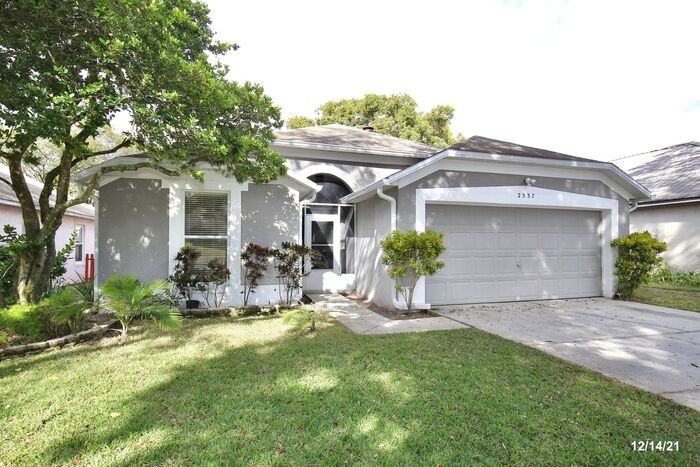 2537 Lake Jackson Cir - Photo 2 of 21