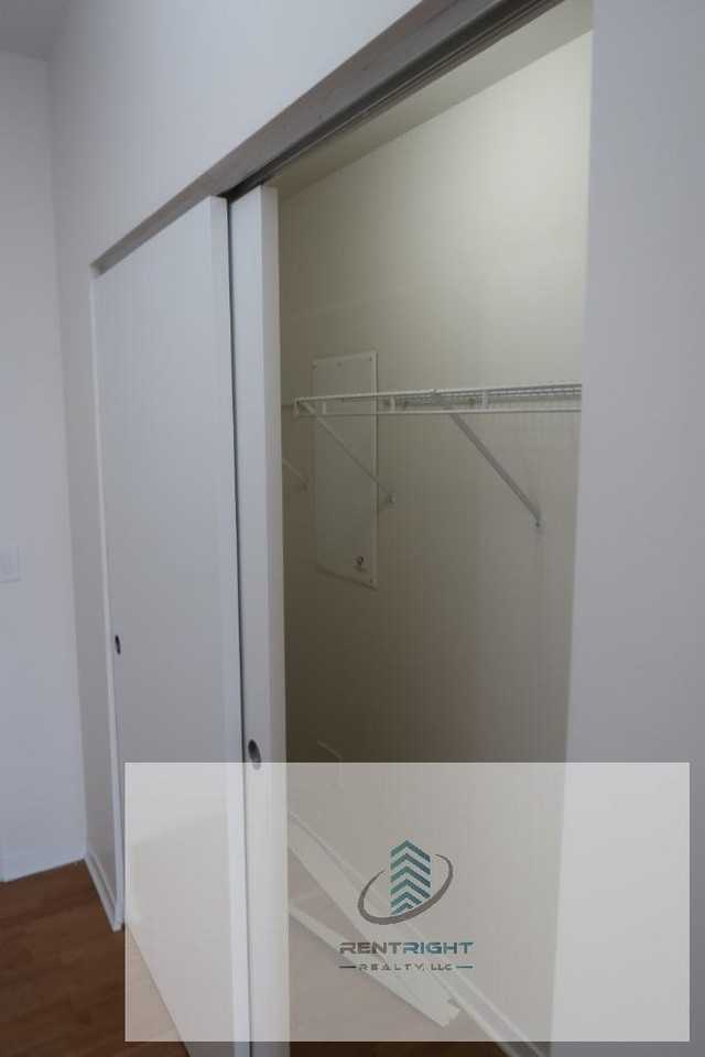 1546 N Orleans St #701 - Photo 6 of 20