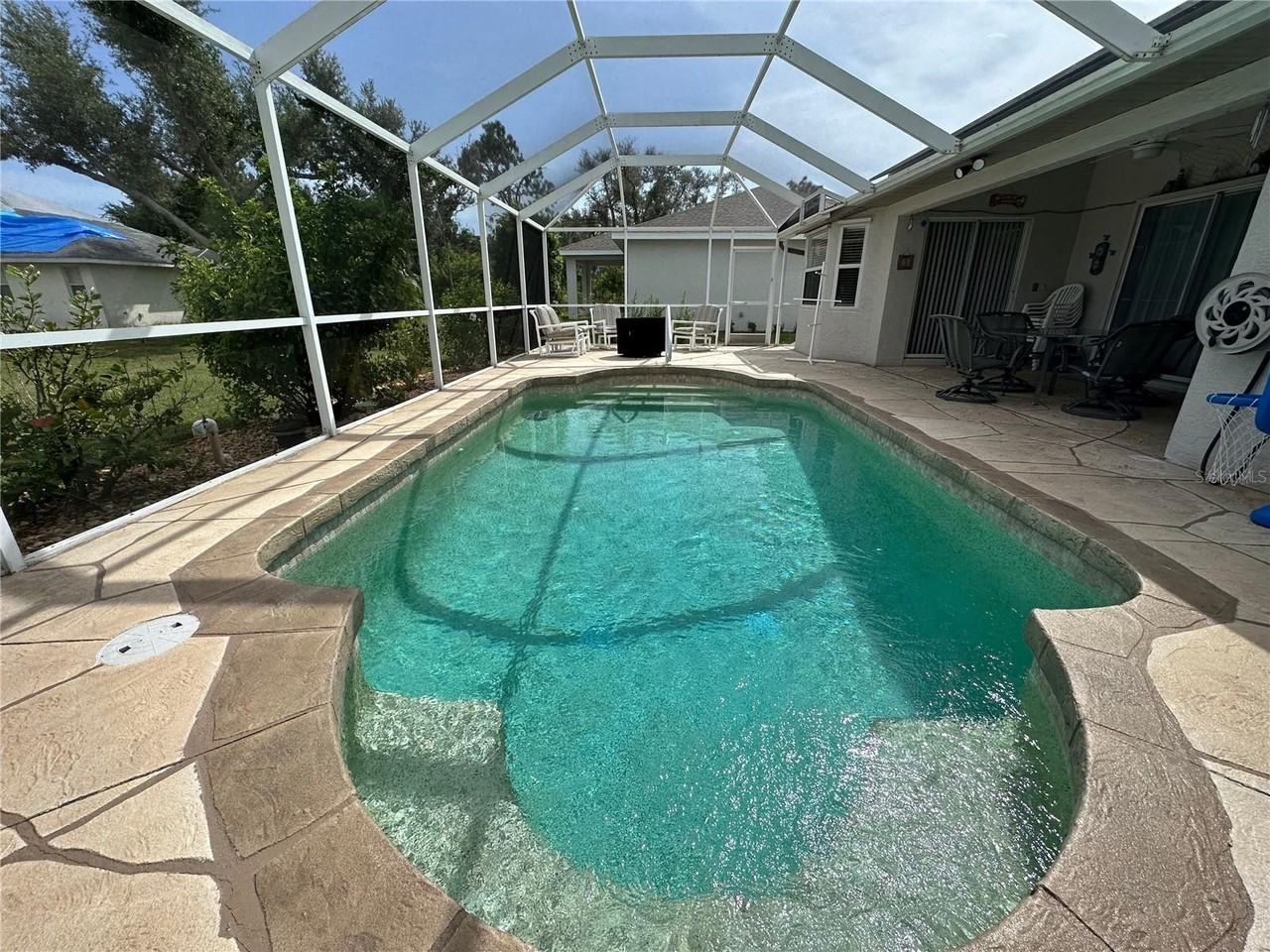 107 Cottage Pl - Photo 3 of 18