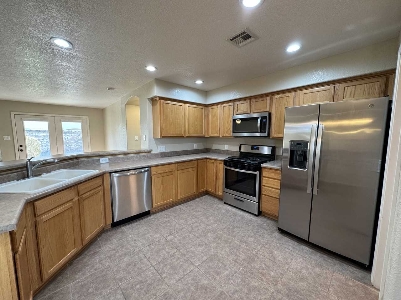 10199 E 35th Pl #NA - Photo 3 of 18