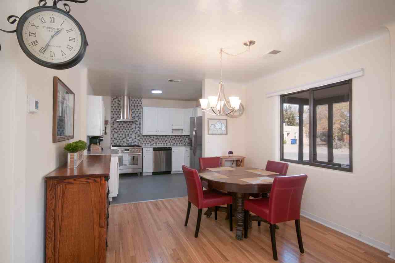 1405 Princeton Dr Ne #NA - Photo 2 of 29