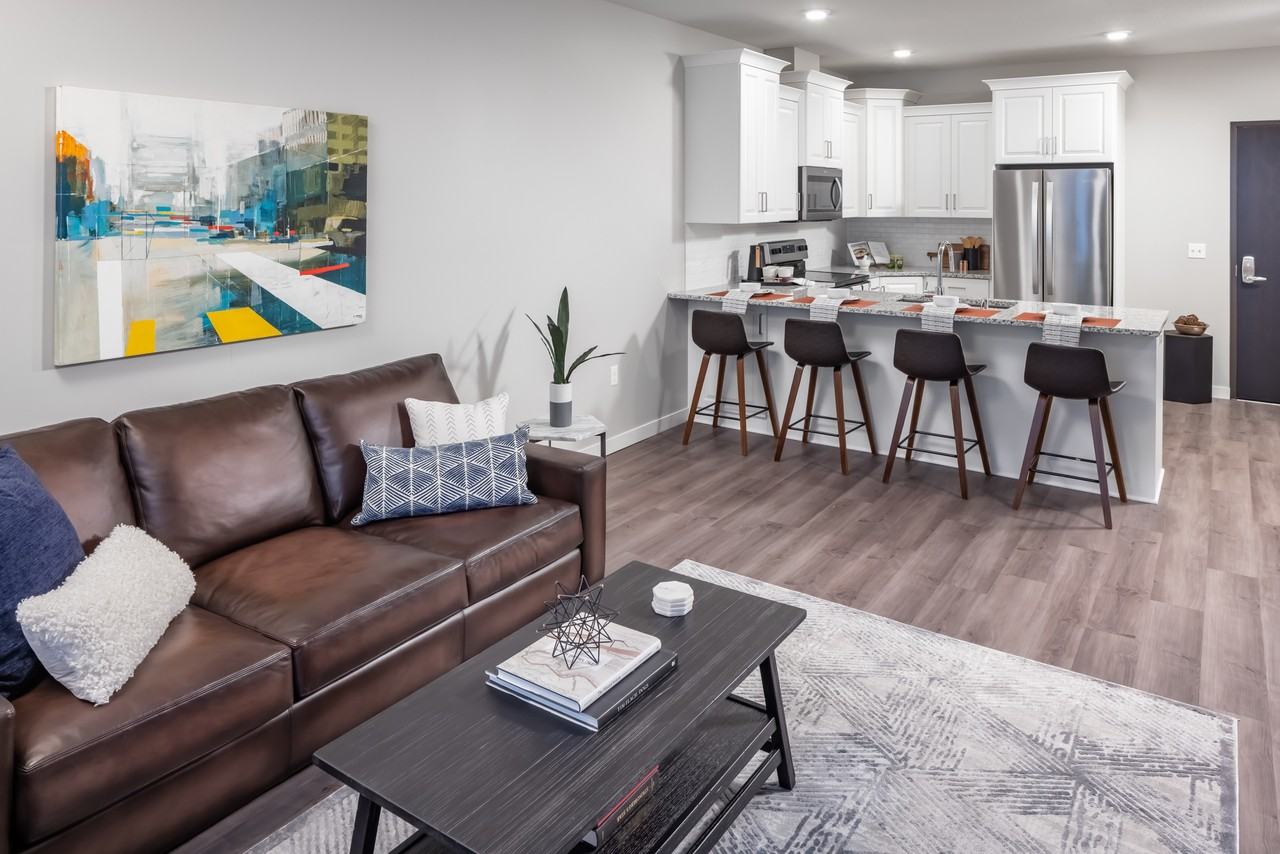 Expo - Photo 2 of 50